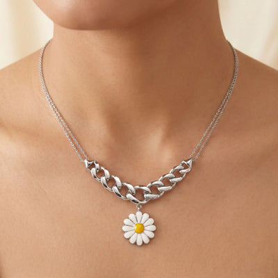 Daisy Curb Necklace — 2